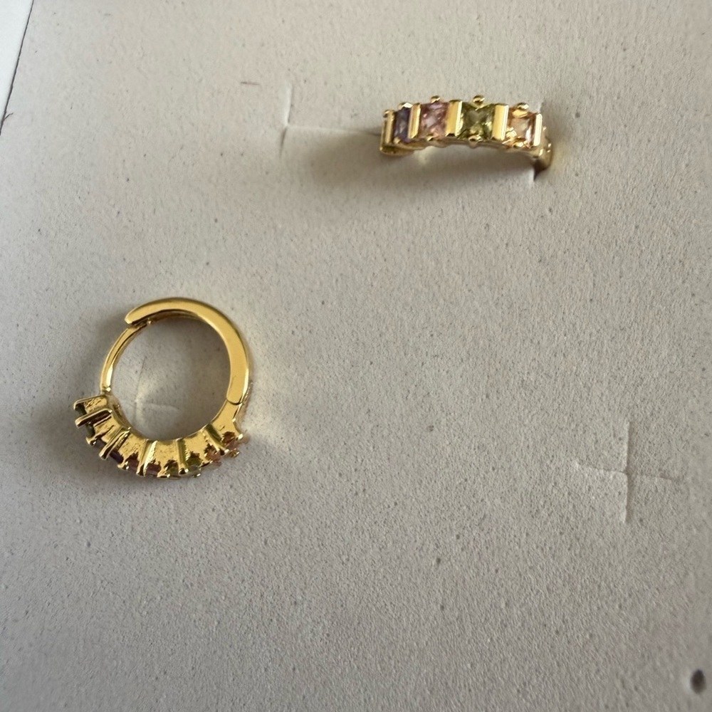 NWOT CM Gold Filled Earrings - Picture 2 of 4